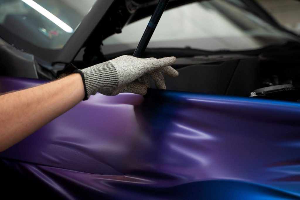 Foliowanie samochodów to jedna z najlepszych metod ochrony lakieru.